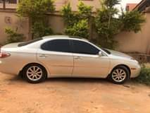 A picture of Lexus Es 300 2003 model