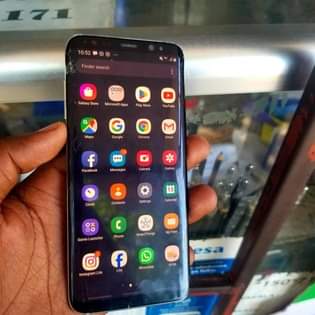 A picture of Samsung GALAXY s8