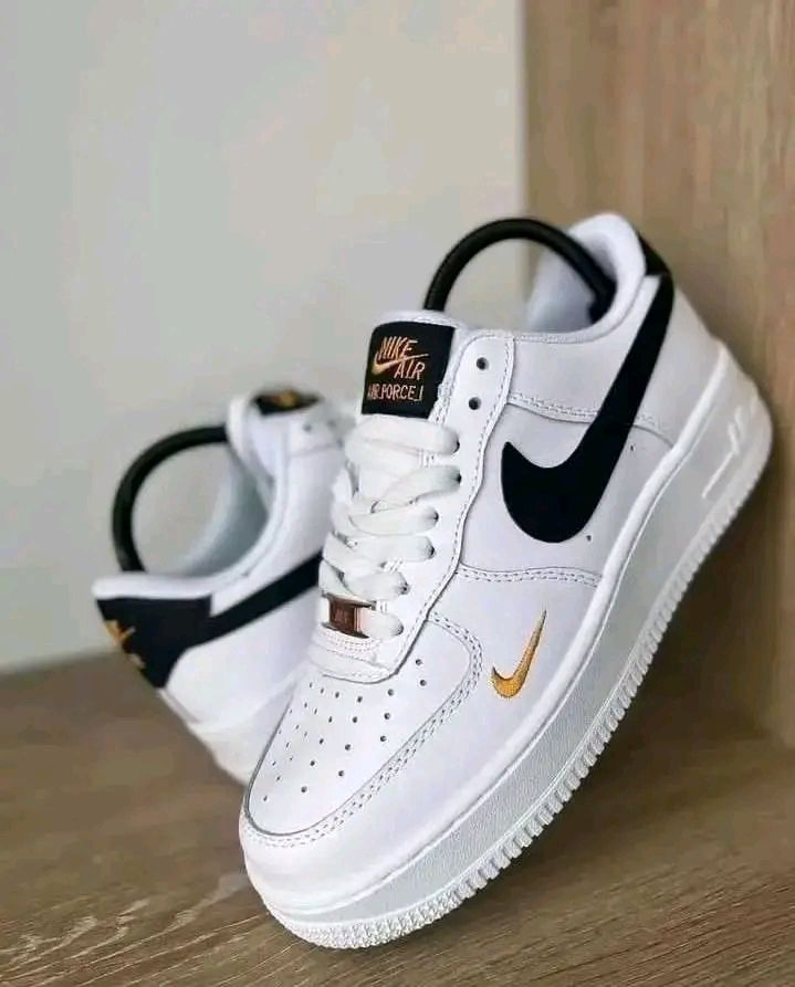 A picture of Shoe