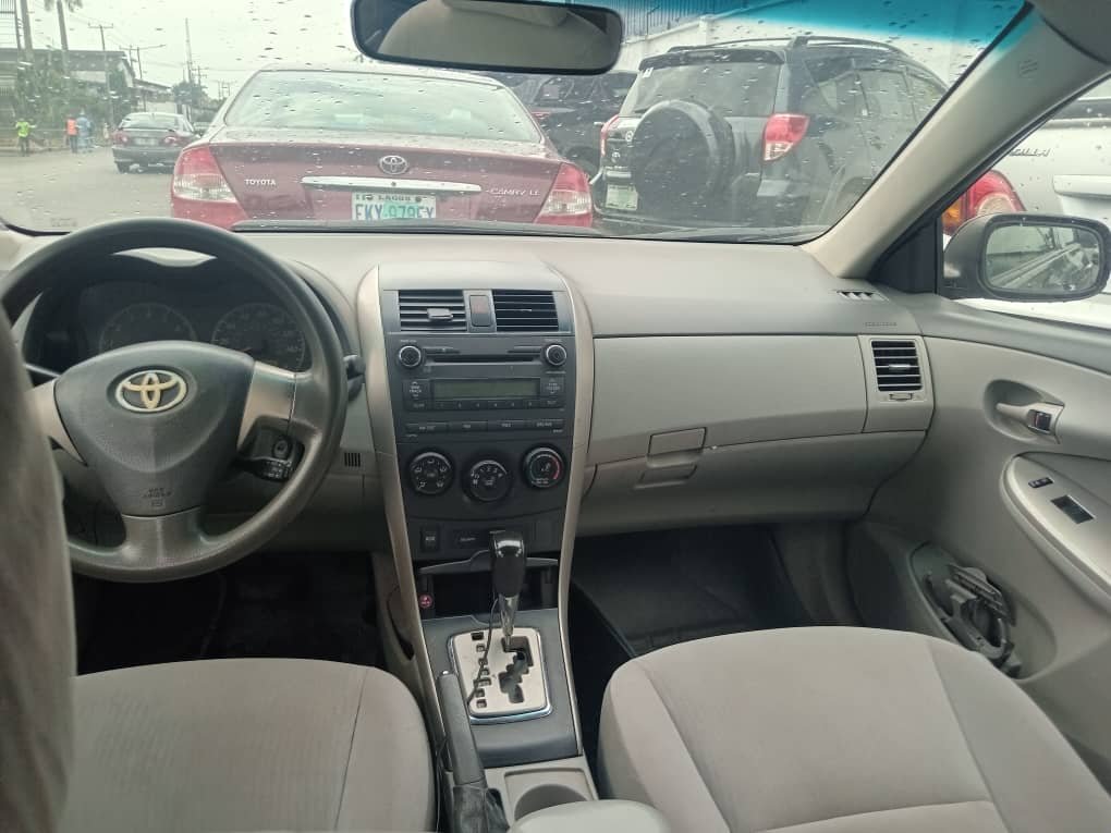 A picture of 2010 Toyota camry