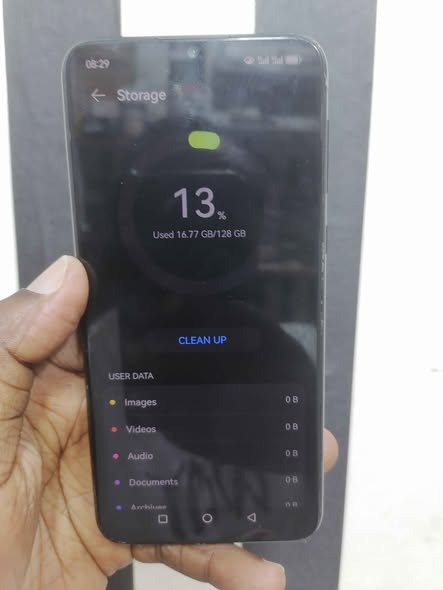 A picture of Huawei Nova 5 Pro 128gb 8gb ram