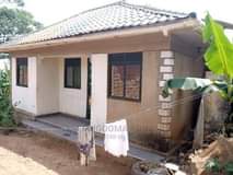 A picture of Ndejje Zanta Entebbe rd house on quick sale