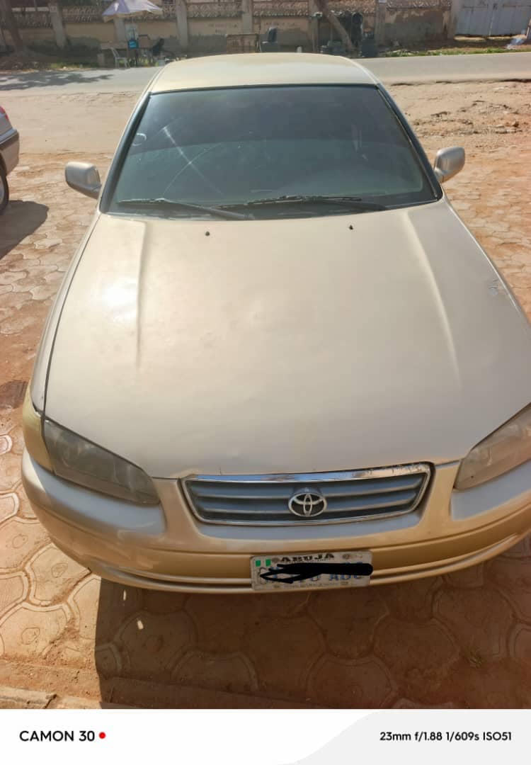 A picture of Toyota Camry 2001 model BigLite 