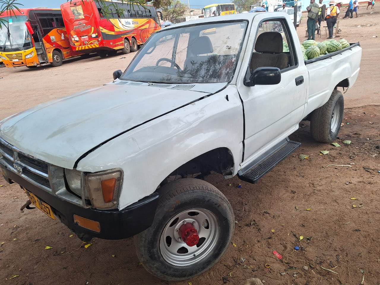 used toyota hilux