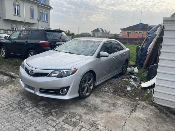 A picture of Tokunbo 2014 Toyota Camry sports