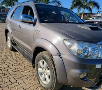 used toyota fortuner