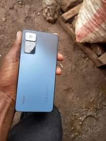 A picture of Redimin Note 11 Pro Gb 128 Ram 8 Simu ipo
