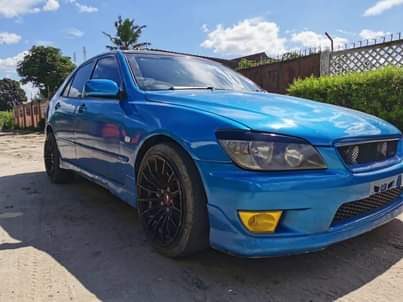 used toyota altezza