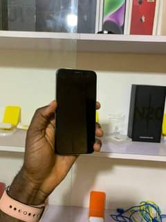A picture of Super clean iPhone X 64gb Face ID TT 52 very