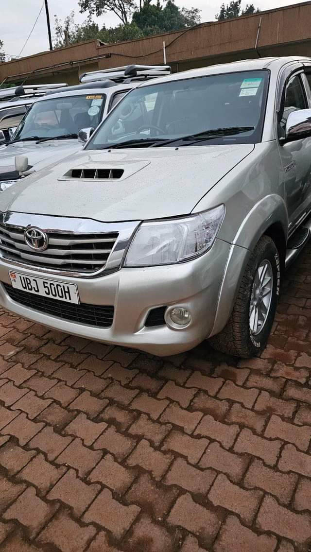used toyota hilux
