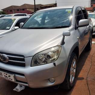 A picture of Rav4 37m