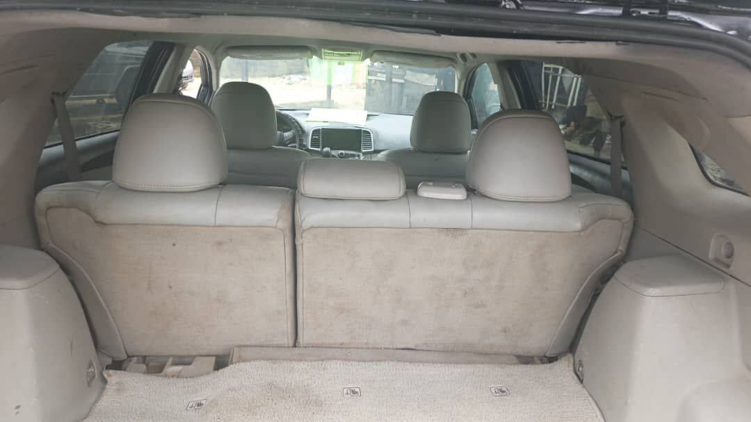 A picture of 2010 Toyota venza