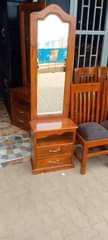 A picture of Single dressing mirror