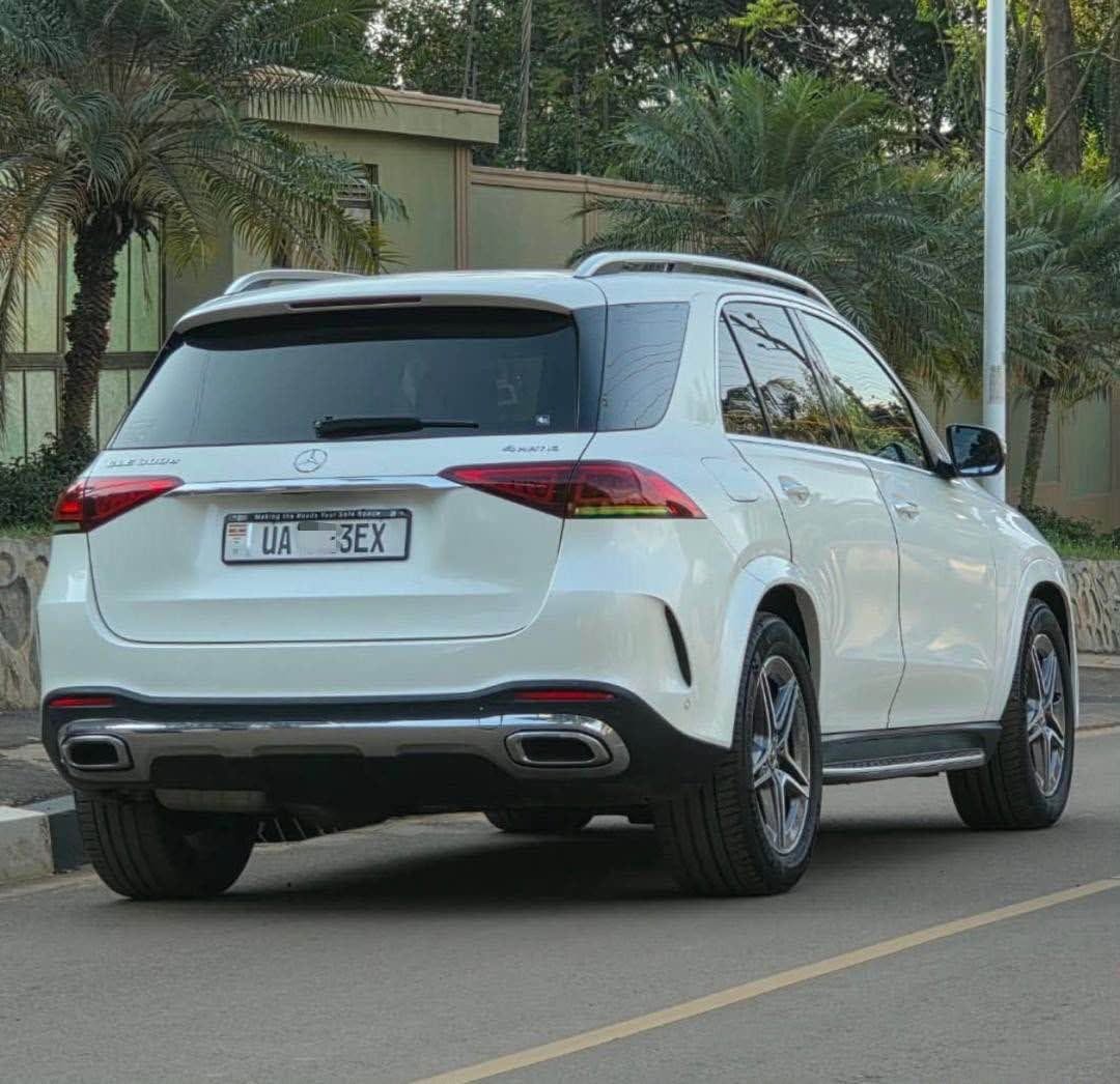 A picture of Benz GLE300d 4matic station wagon model 2020 available for inspection