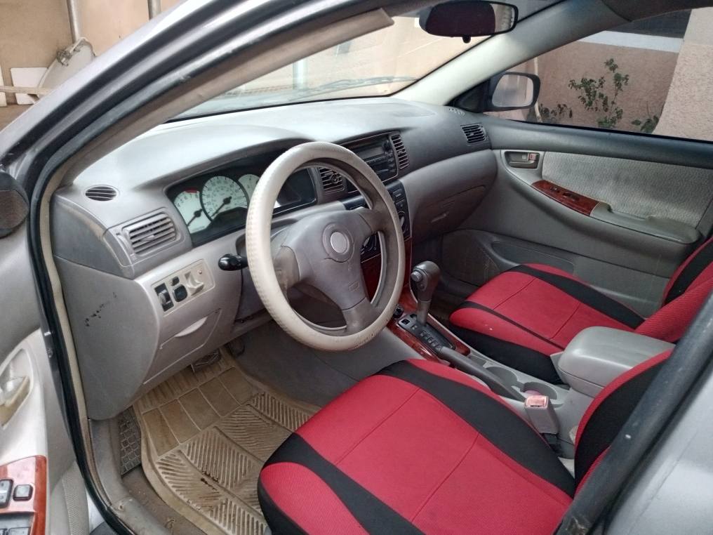 A picture of Toyota Corolla 2004 Model