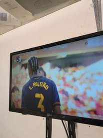 A picture of LG 24 inches tv free to air for sell