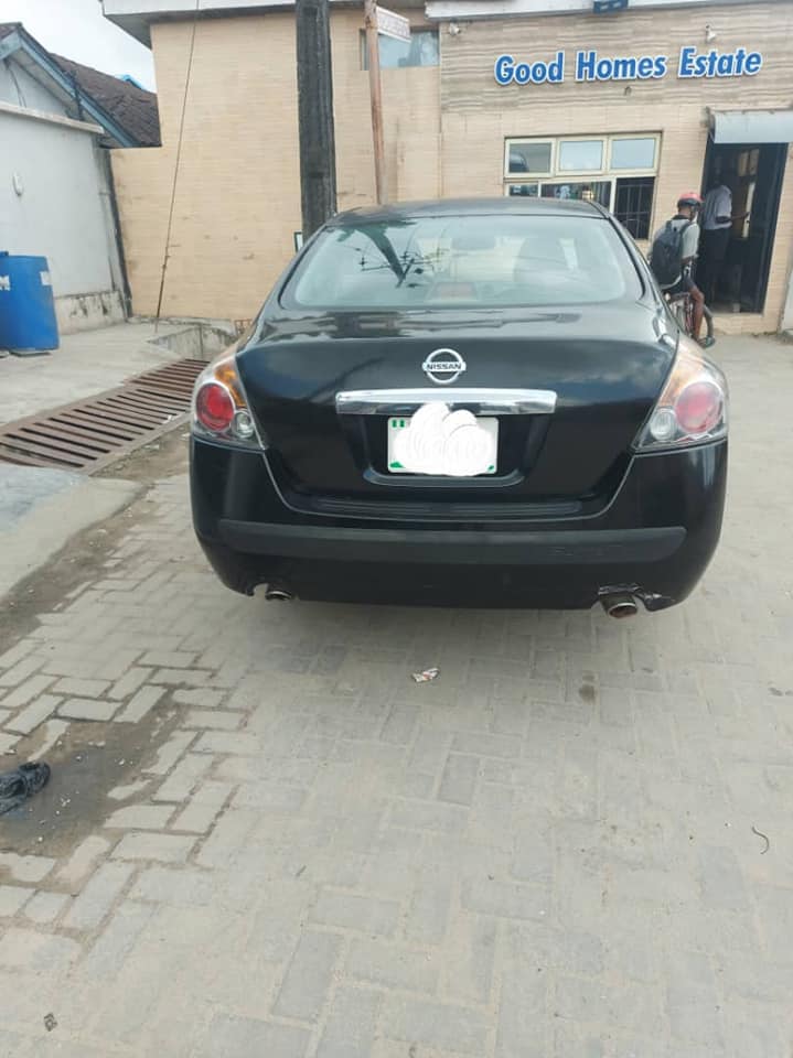 A picture of Reg Nissan Altima 2011