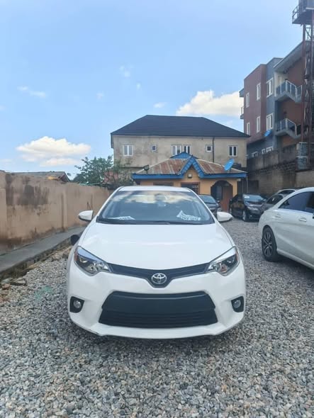 A picture of Toyota corolla LE