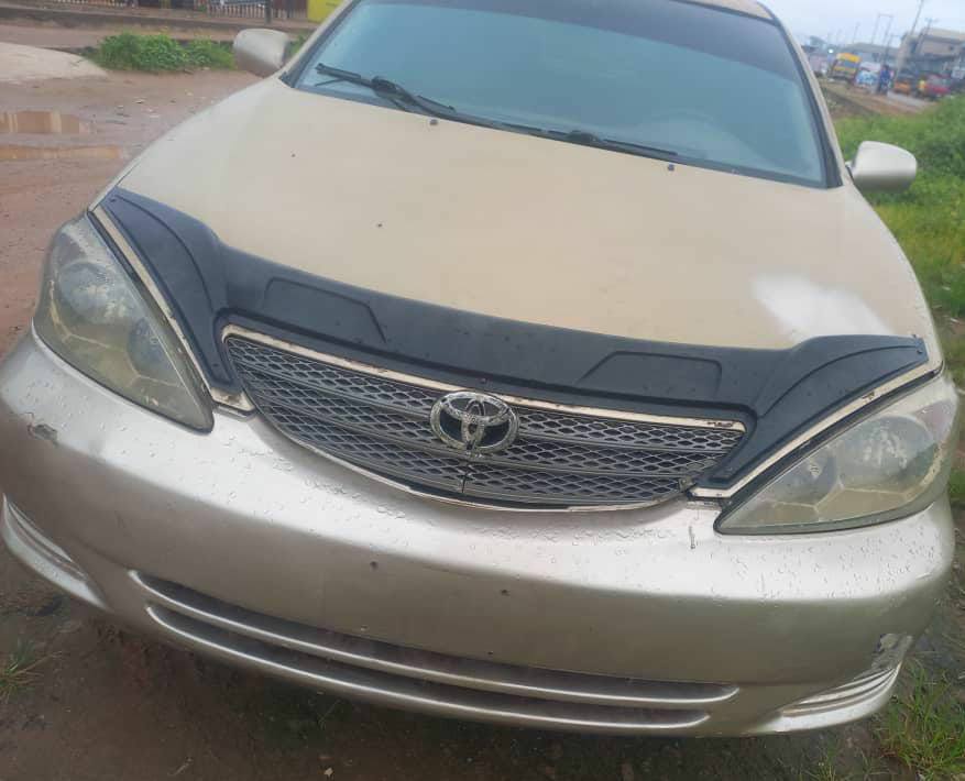A picture of Toyota Camry 2004. Pure first body.