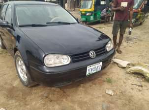 A picture of Volkswagen Golf 4