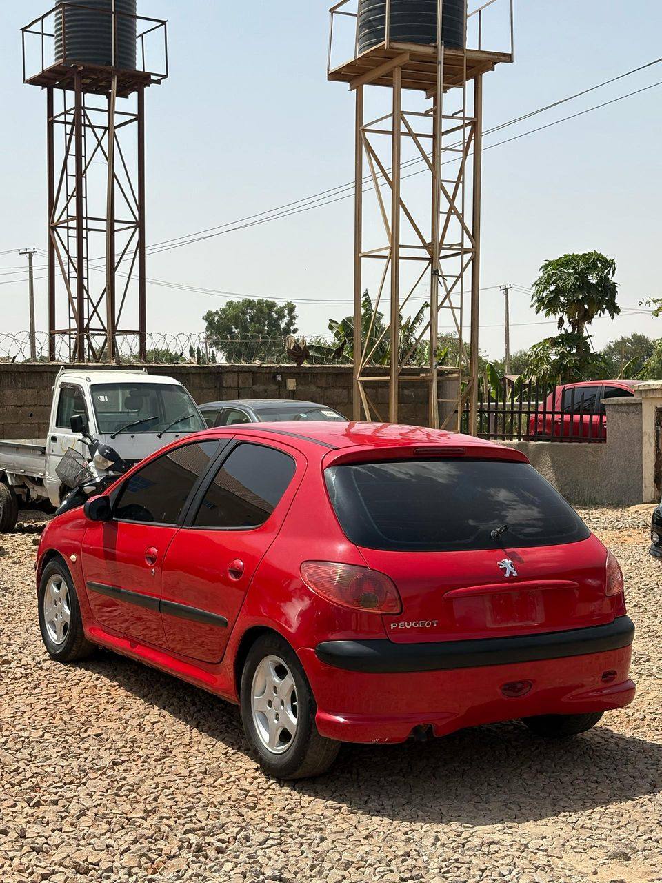 A picture of PEUGEOT 206