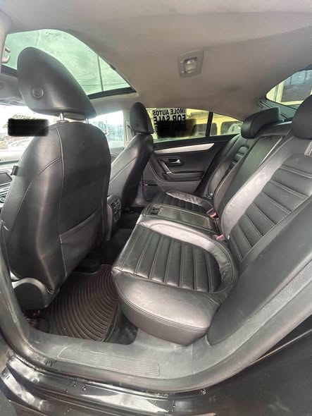 A picture of Volkswagen Passat