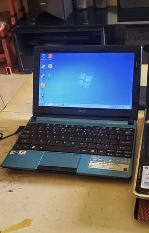 A picture of Acer mini laptop