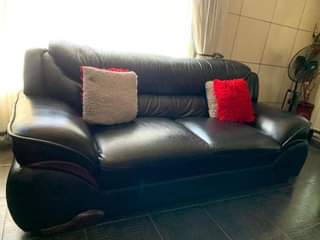classifieds/furniture sofas