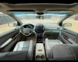 A picture of 2006 Toyota Sienna