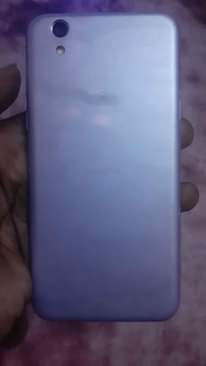 A picture of AQUOS Docomo Ram 3GB Storage 32GB