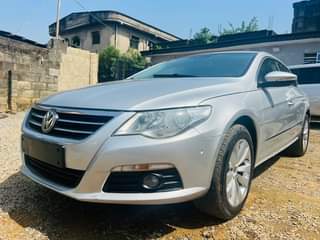 A picture of Volkswagen Passat
