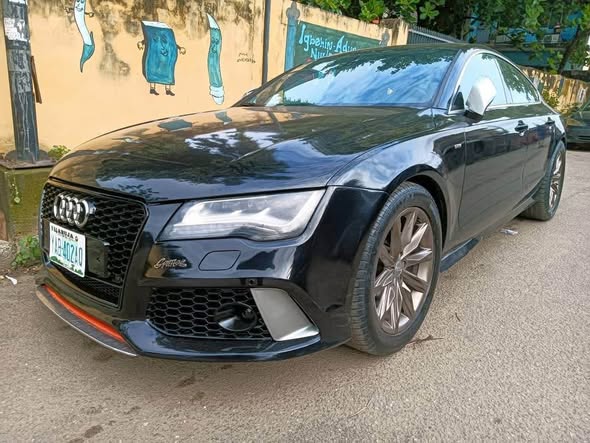 A picture of Audi A7 2013 model V6
