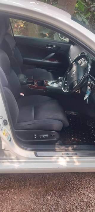 A picture of Toyota markx 2008 18m