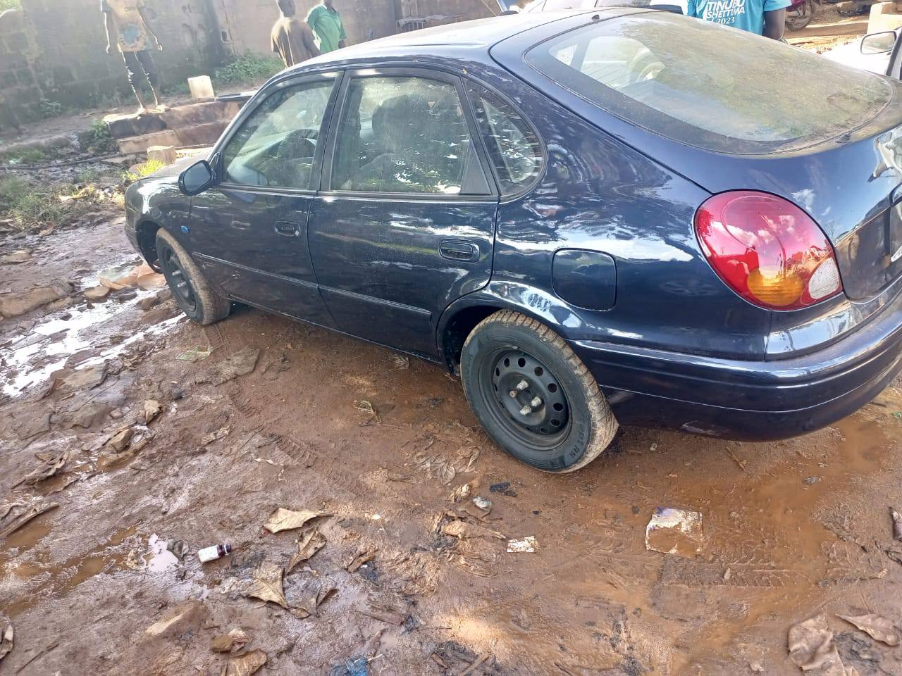 A picture of Toyota Corolla Denzo