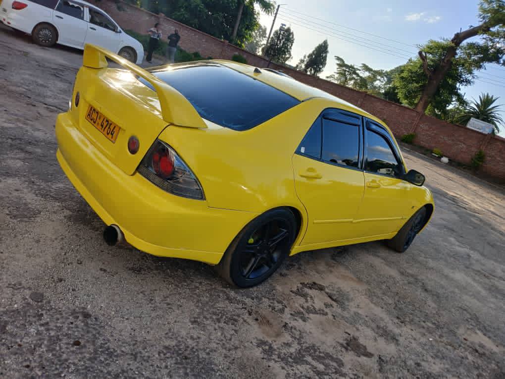 used toyota altezza