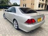 A picture of TOYOTA CROWN ATHLETE