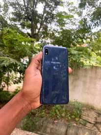 A picture of SAMSUNG A10