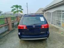A picture of Excessively sharp first 2006 Toyota Sienna Oven baked on first