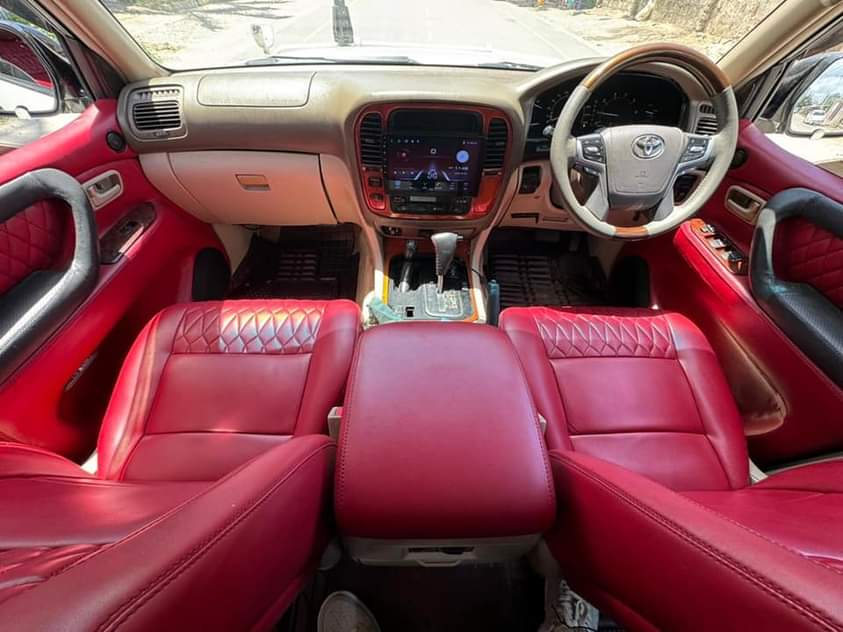 A picture of Toyota land cruiser Amazon gari mkwaju sana engine 1HDT EFTE