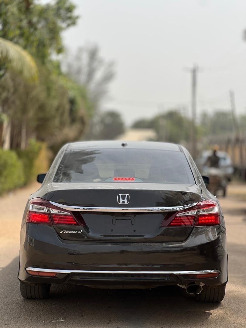A picture of 2016 Honda Accord 2016