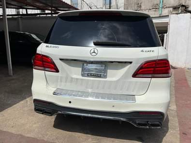 A picture of 2013 Mercedes Benz ml350 upgraded to gle350 22m Naija used