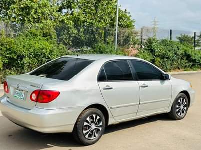 A picture of 2004 Corolla