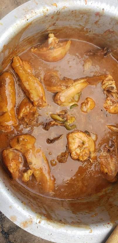 A picture of We cook food on wedding s and birthday s patty