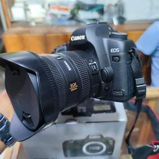 A picture of Canon EOS 5D Mark II Full Frame DSLR Camera with