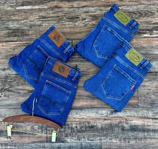 A picture of Jeans plain na original