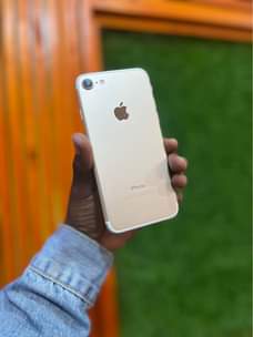 A picture of iPhone 7g
