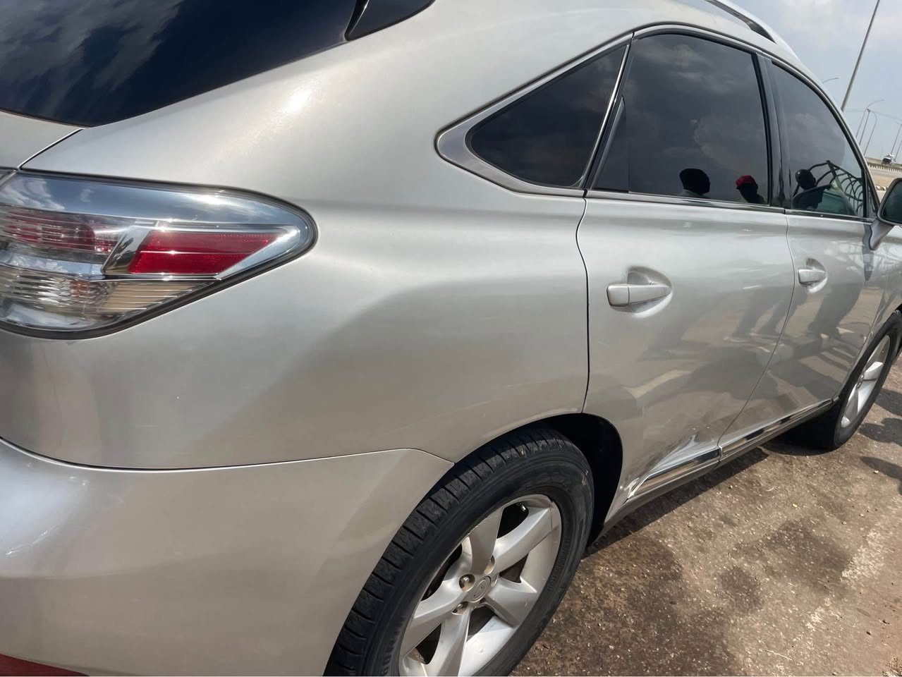 A picture of Distress RX 350 Lexus 2012