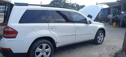 A picture of Hottest Awoof Awoof Traveling Deal 2008 GL 450 First body