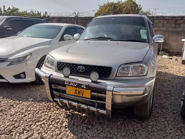 A picture of Rava 4 milion 5 8 Ipo mwanza Automatic Engine safi