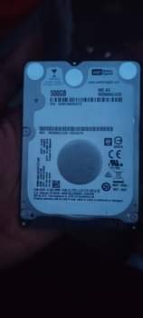 A picture of Adidiski Gb 500 n ya laptop natka elfu50000